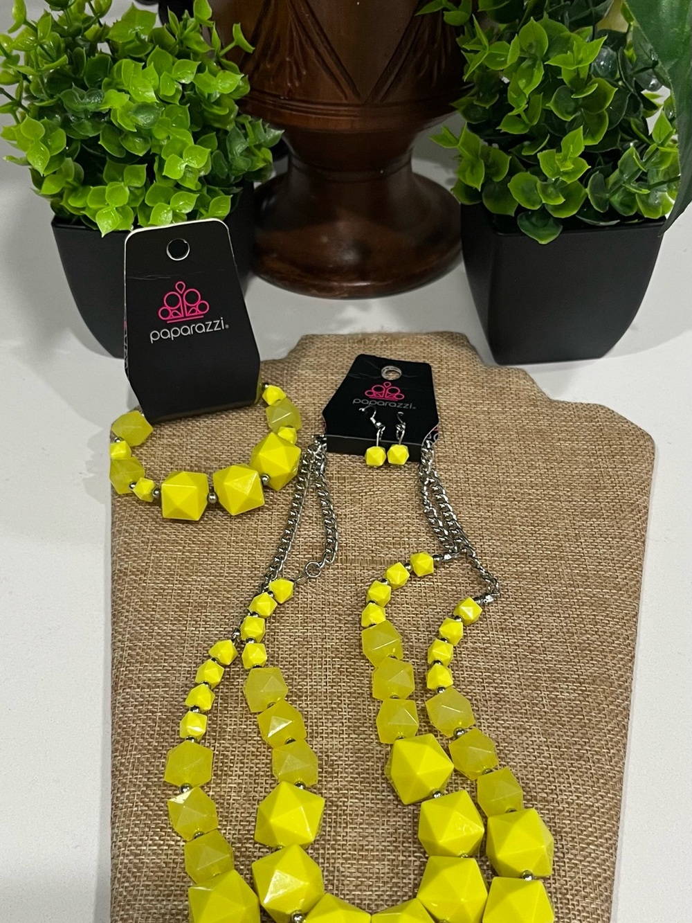 paparazzi Bright Yellow Geometric Bead Necklace Set